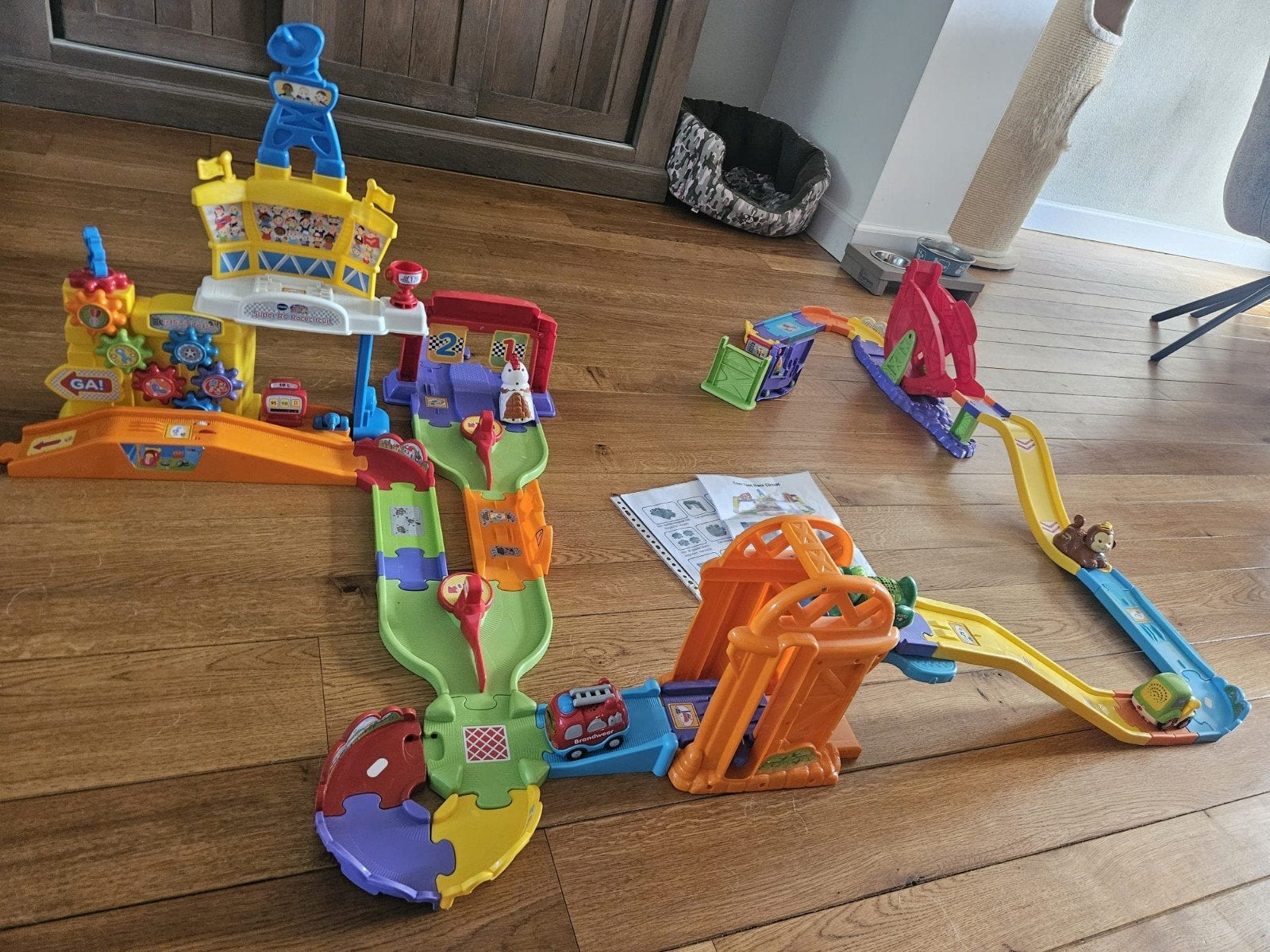 VTech Toet Toet Race Circuit - Zo goed als nieuw, Overige merken, Racebaan, Zelf te bouwen, Ophalen of Verzenden