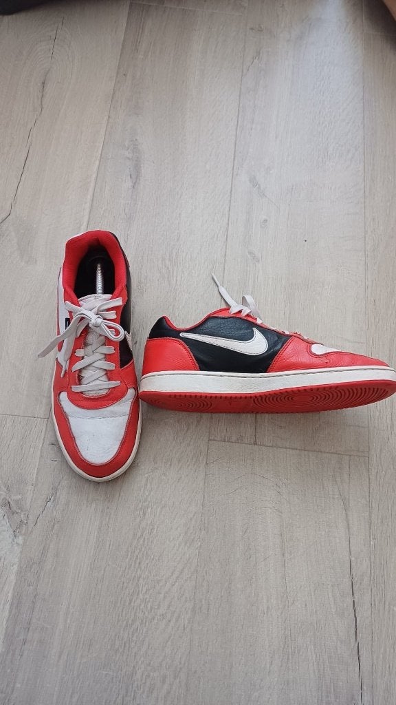 Nike Ebernon low, maat 42, wit/rood/zwart, Wit, Nike, Ophalen of Verzenden, Sneakers of Gympen