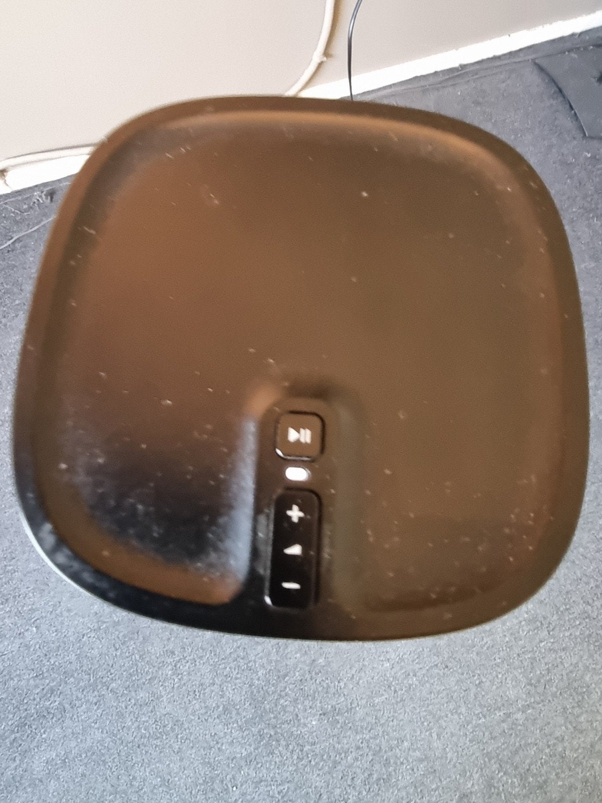 Foto 4 van sonos one op standaard