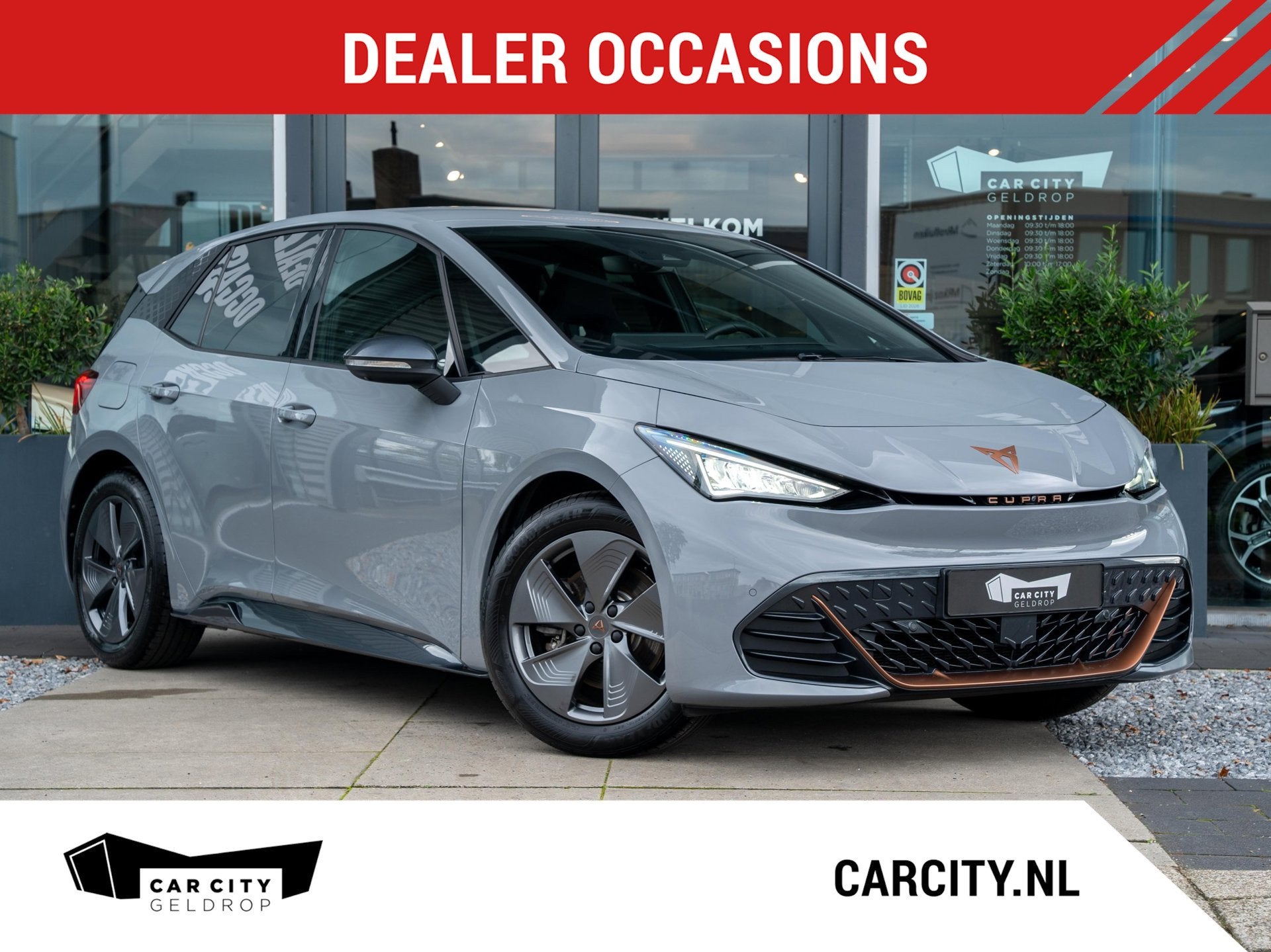 Cupra Born Business 62 kWh | 360 Camera | Stoelverwarming |, Auto's, Achterwielaandrijving, Gebruikt, Zwart, Met garantie (alle)