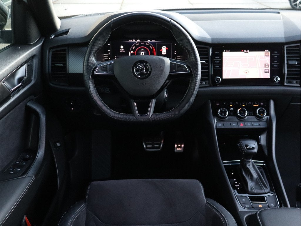 Skoda Kodiaq 1.5 TSI Sportline Business NL-Auto! Elek.Stoele, Auto's, Euro 6, 4 cilinders, 150 pk, 1481 kg