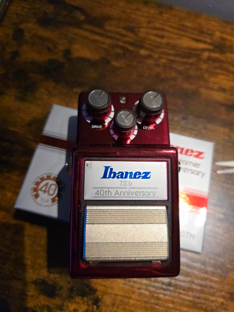 Ibanez Tube Screamer TS9 40th Anniversary rood metallic, Muziek en Instrumenten, Effecten, Ophalen of Verzenden