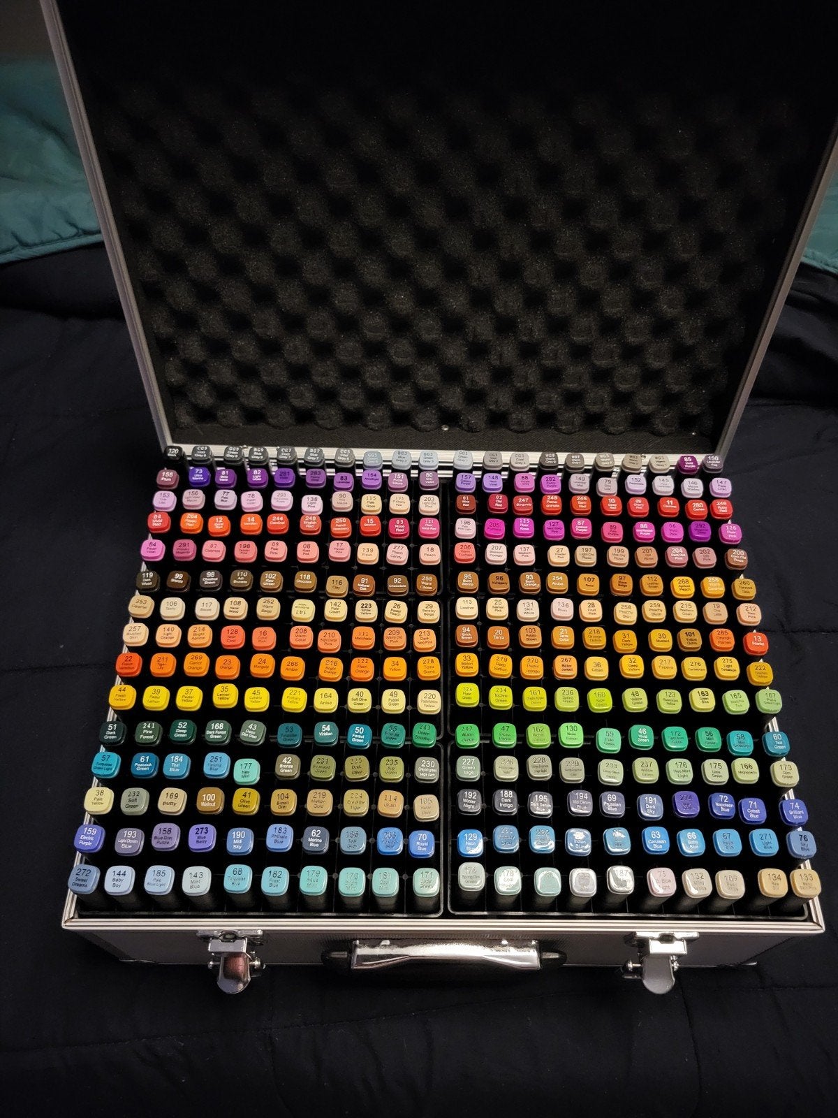 300 decotime twinmarkers incl koffer- origineel, Hobby en Vrije tijd, Tekenen, Ophalen of Verzenden, Overige typen