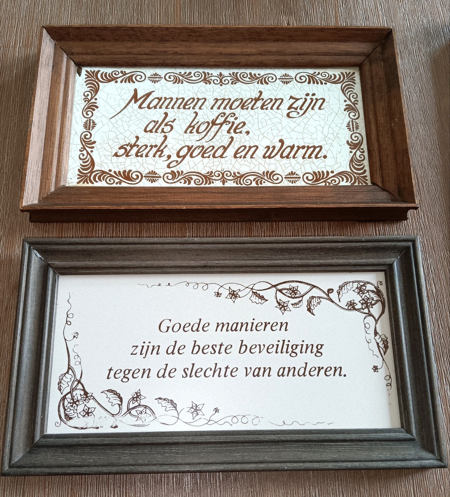 Spreukentegel in eikenhouten lijst, Ophalen of Verzenden