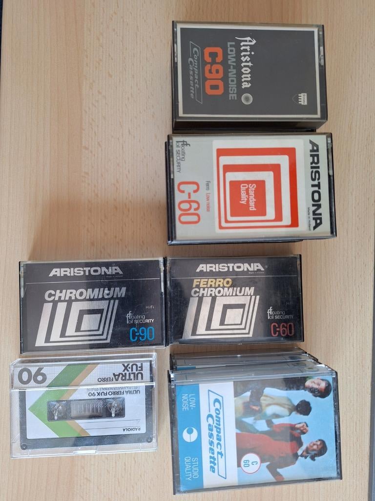 Aristona Low-Noise, Ferro-Chromium – 13 stuks – gebruikt, Gebruikt, 2 t/m 25 bandjes, Overige genres, Ophalen of Verzenden