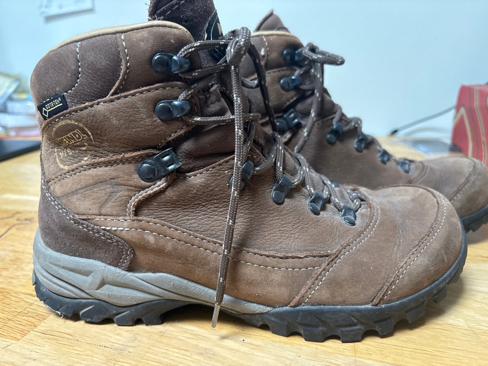 Meindl wandelschoenen maat 40, Sport en Fitness, Bergsport en Wandelen, Ophalen of Verzenden, Zo goed als nieuw, Schoenen
