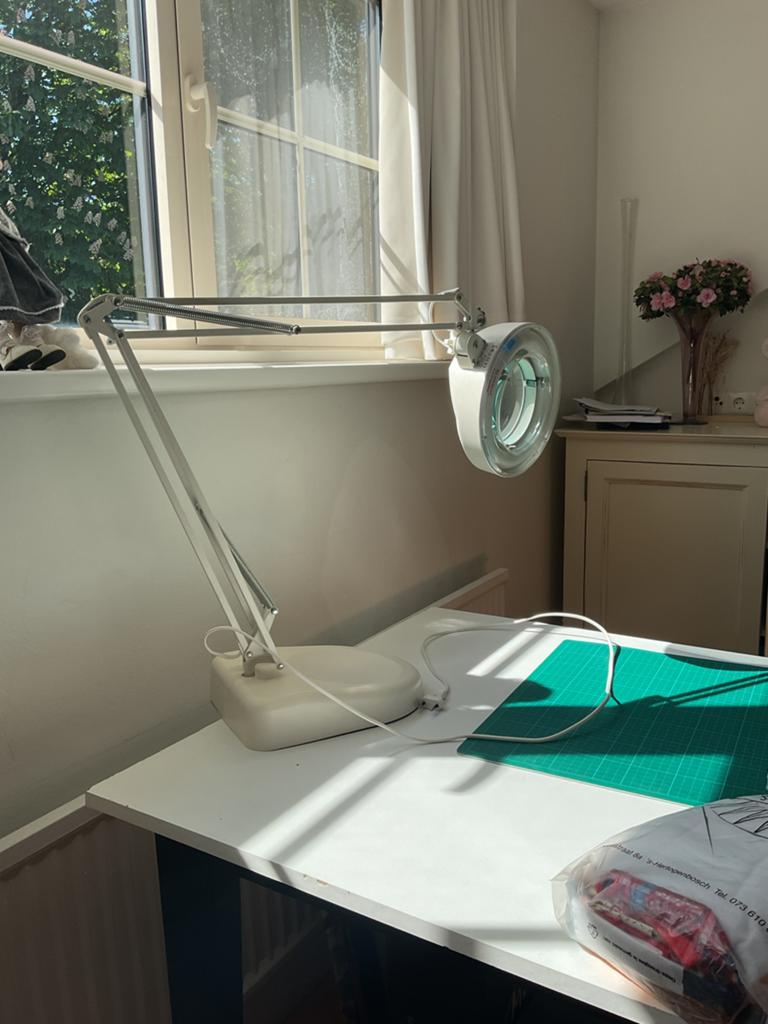 Loeplamp met standaard voor hobby of werk, Ophalen, Zo goed als nieuw, Loeplamp