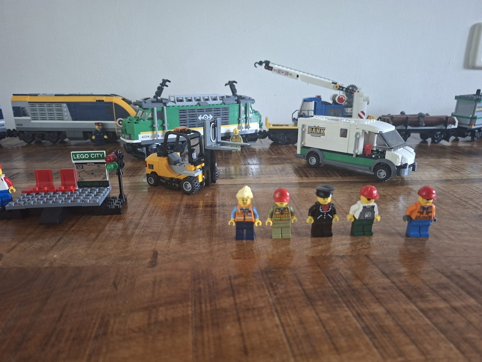 Lego treinen 60197 en 60198, met veel extra rails en brug., City, Lego, Ophalen of Verzenden, Zo goed als nieuw