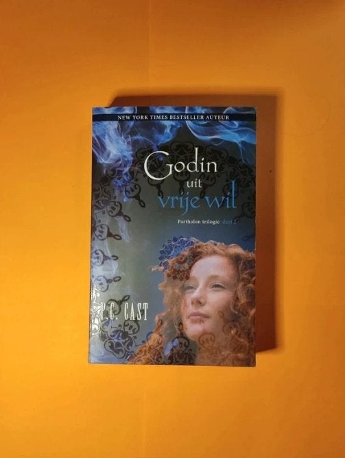 Godin uit vrije wil - P.C. Cast, Ophalen of Verzenden, Gelezen