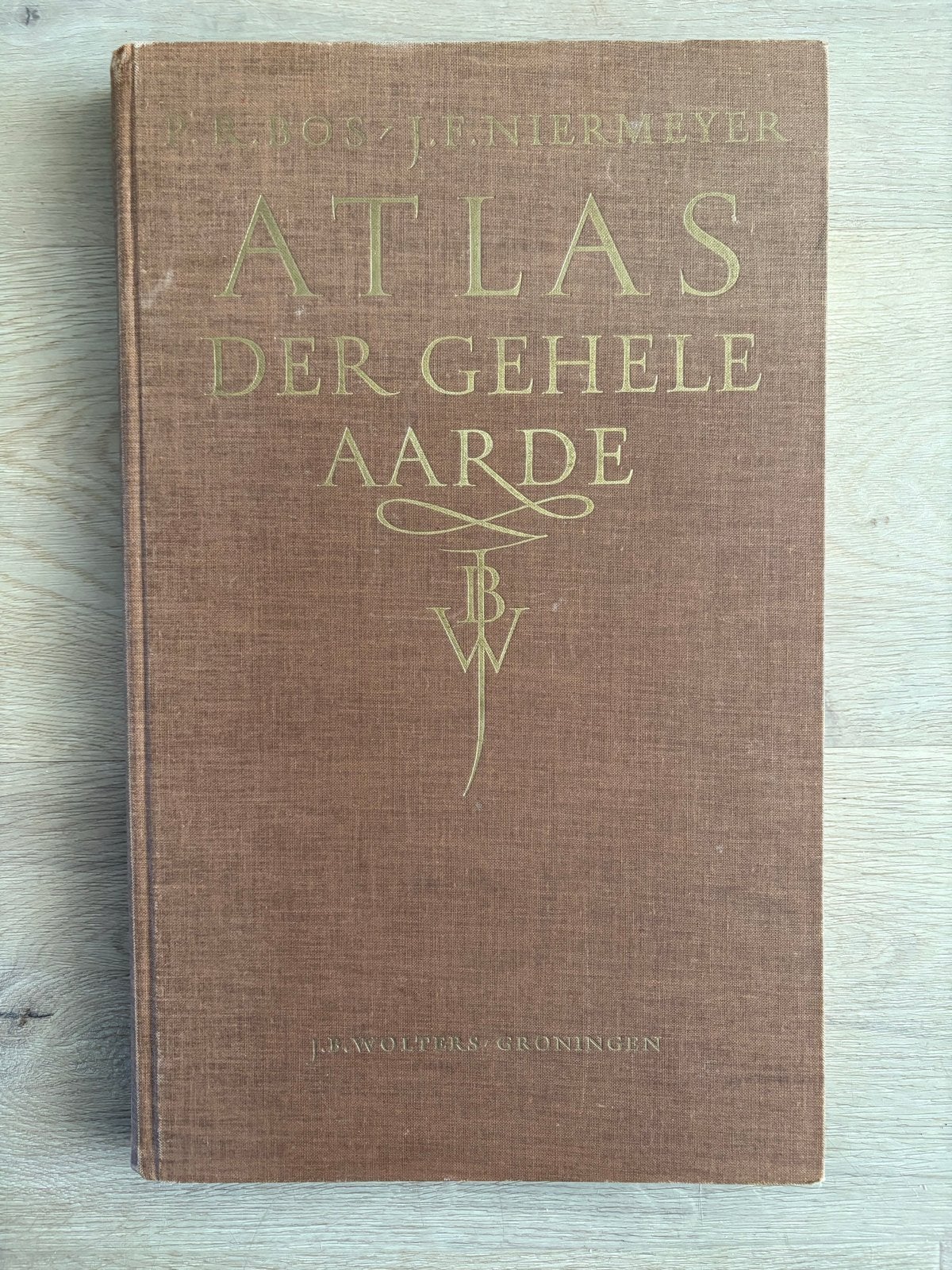Bos-Niermeyer Schoolatlas der Gehele Aarde - 1961, Boeken, Bosatlas, Ophalen of Verzenden, Zo goed als nieuw, 1800 tot 2000