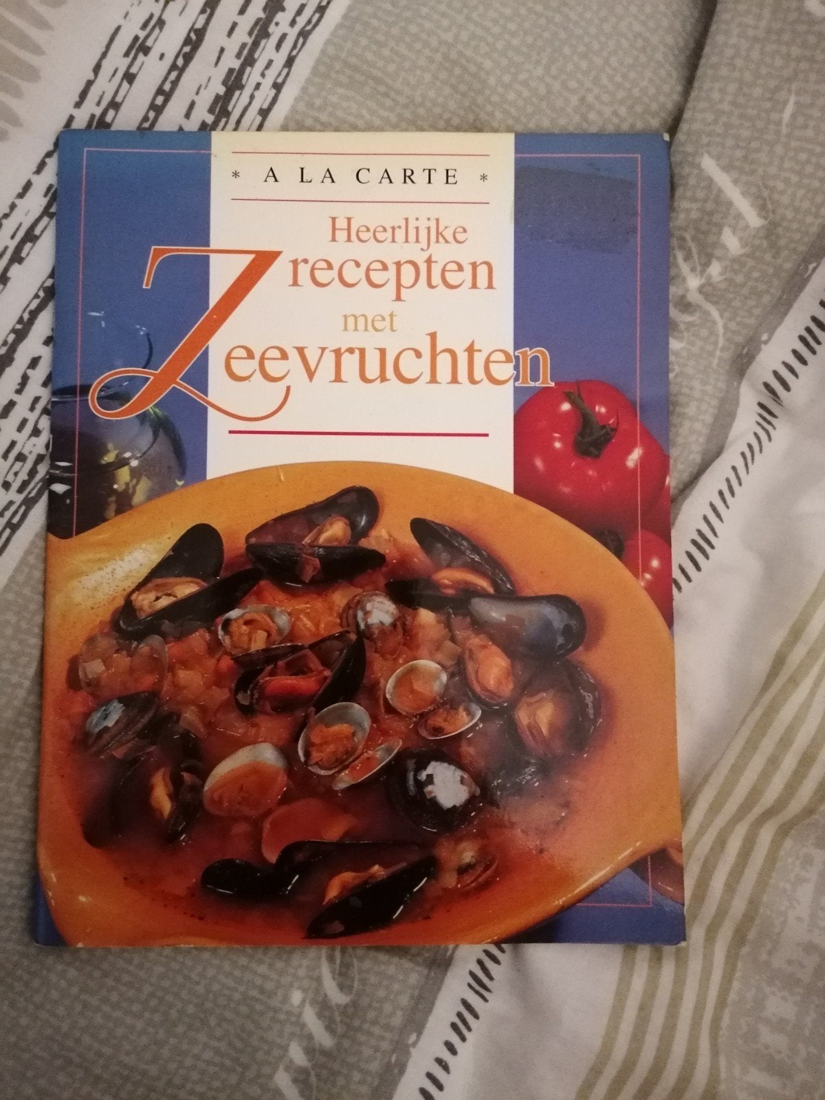 Heerlijke Recepten met Zeevruchten - A la Carte Kookboek, Ophalen of Verzenden, Gelezen, Voorgerechten en Soepen