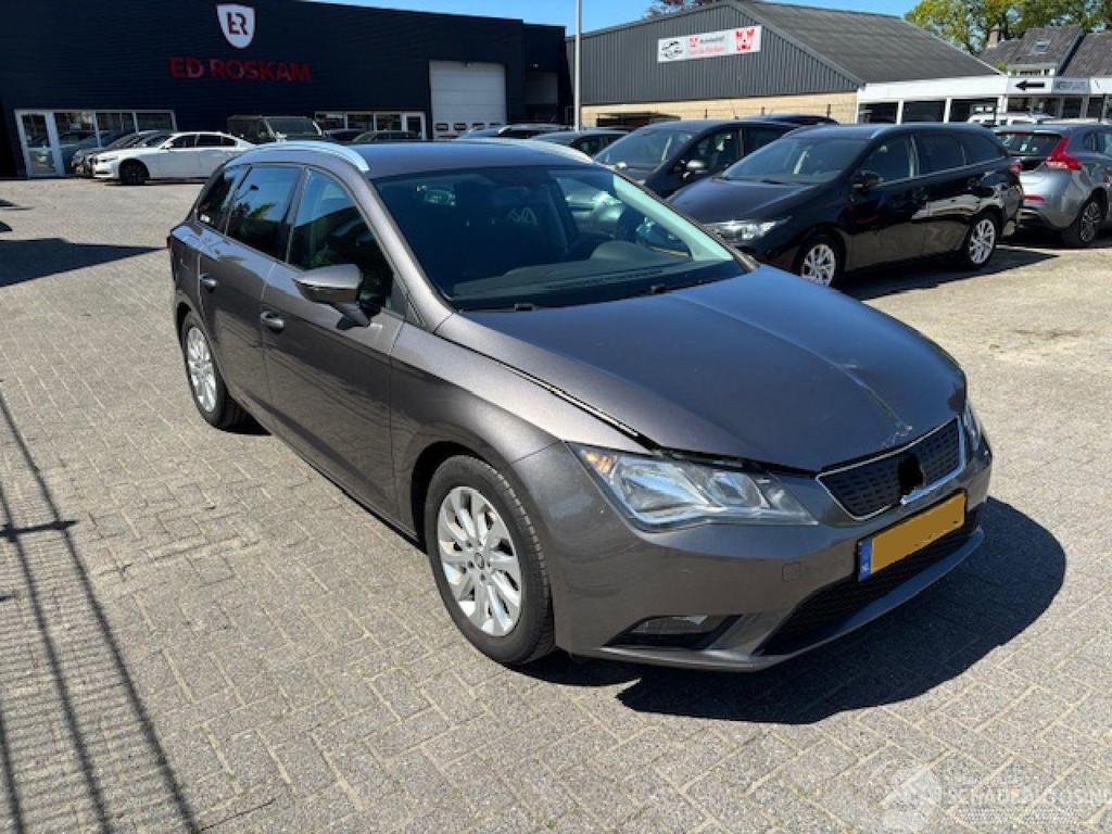 SEAT Leon 1.0 TSI Style Connect (bj 2015), Auto diversen, Stationwagon, Handgeschakeld, Benzine, Seat