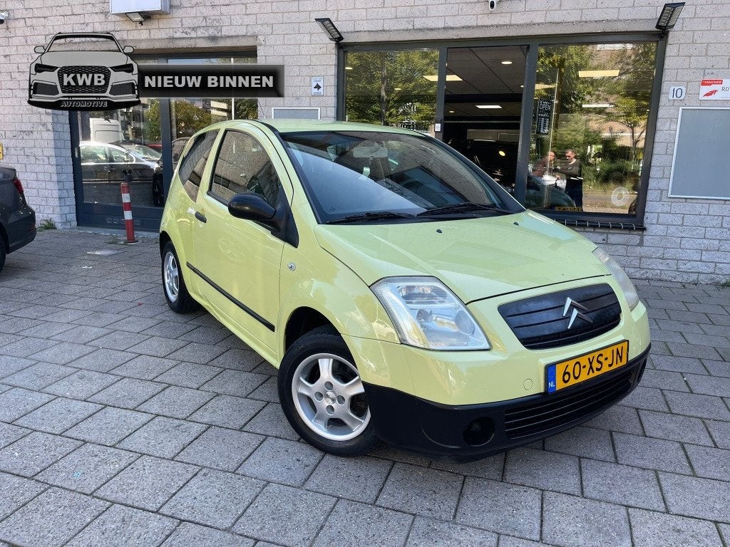 Citroën C2 1.1i Séduction Nieuwe apk Weinig KM (bj 2004), Voorwielaandrijving, 450 kg, 4 cilinders, Geel