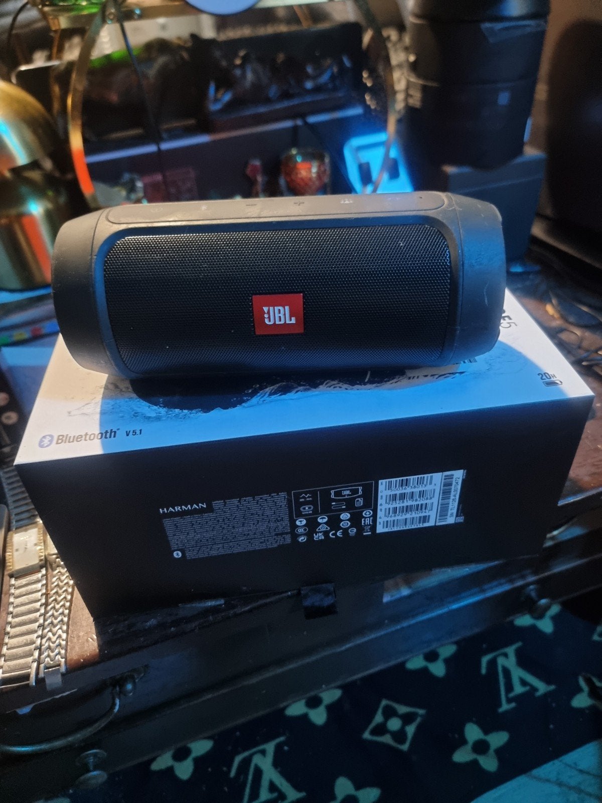 JBL Portable Soundbar - Perfect voor Strand en Onderweg!, Audio, Tv en Foto, Luidsprekers, Harman International Industries, Incorporated, 400 Atlantic Street, Stamford, CT 06901, USA