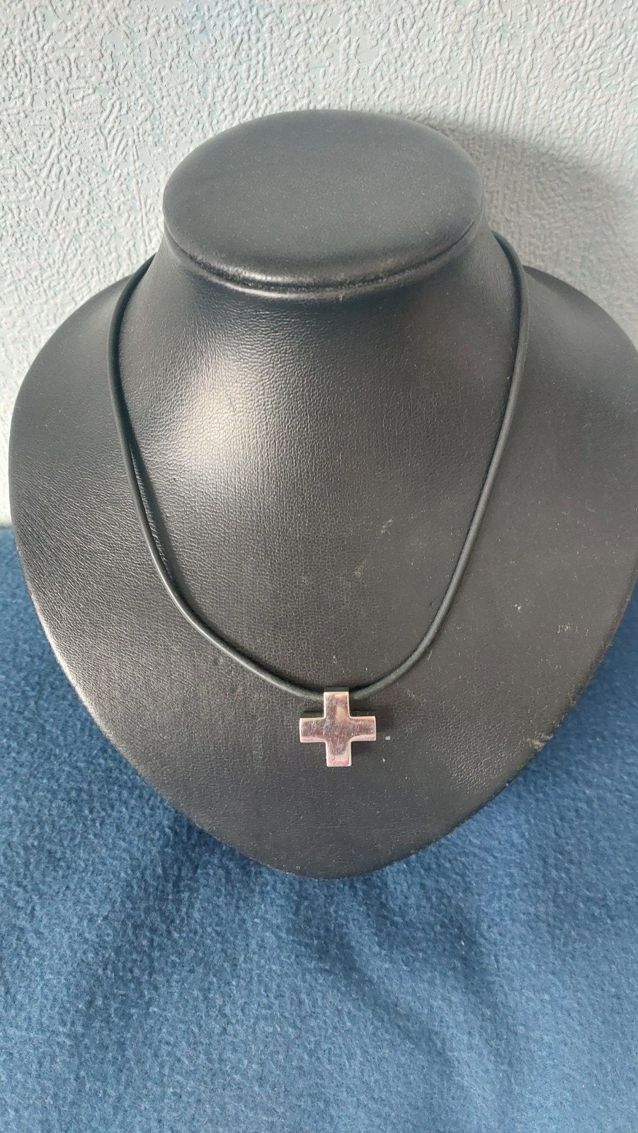 Energetix  rubberen ketting 48cm met kruis en RVS sluiting, Ophalen of Verzenden