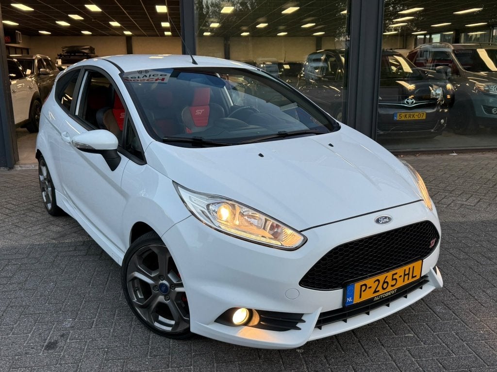 Ford Fiesta 1.6 ST2, 183 pk, 1063 kg, Gebruikt, 4 cilinders