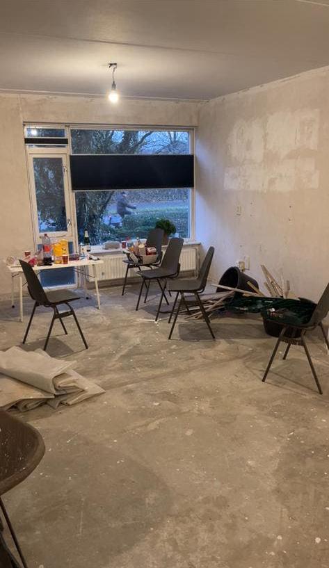 6 kantinestoelen, Huizen en Kamers