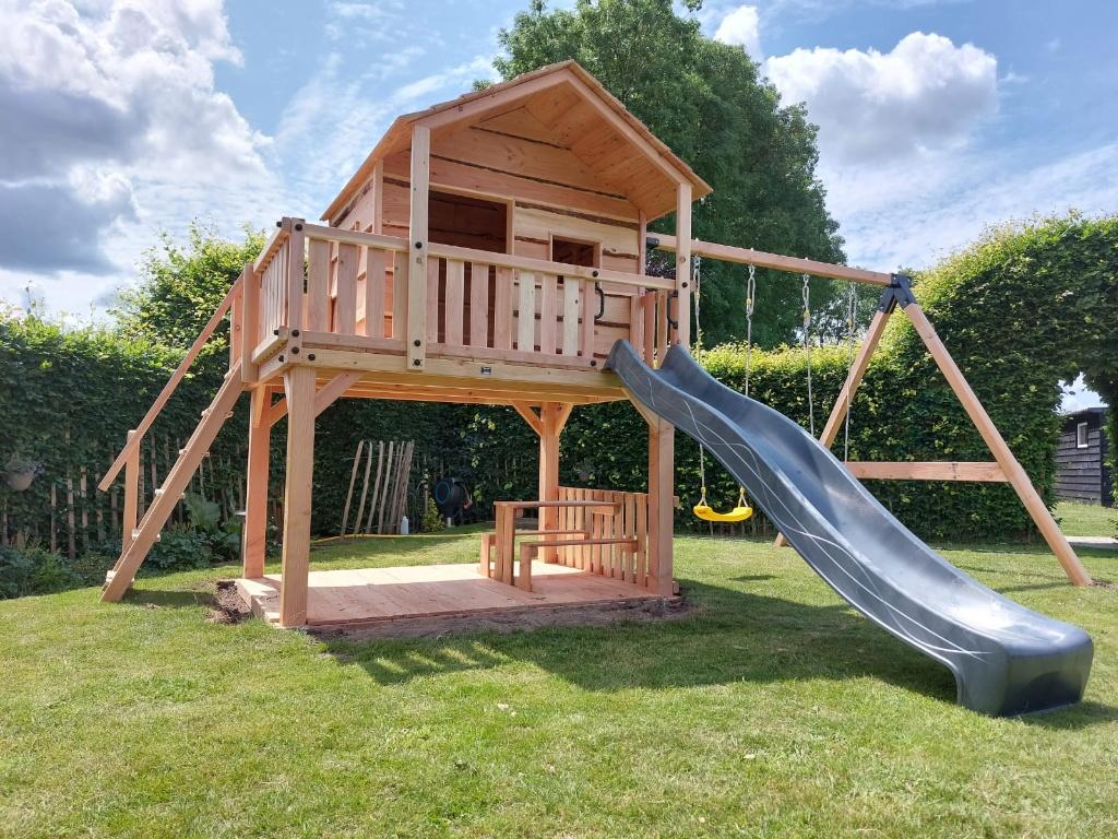 BOOMHUT PALEIS speeltoren speelhuis klimtoren speeltoestel, Kinderen en Baby's, Speelgoed | Buiten | Speeltoestellen, Ophalen