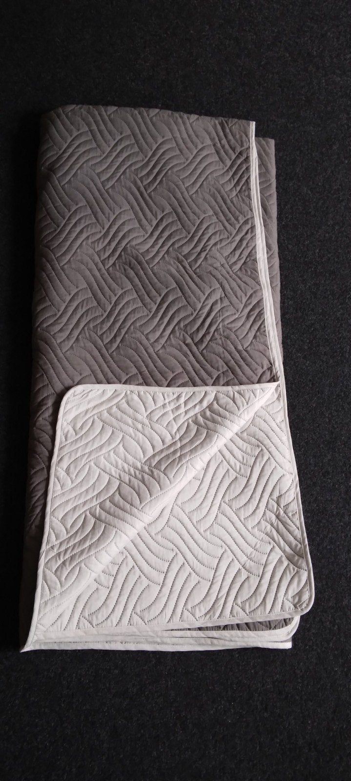 Sprei 240x220cm - Grijs Dubbelzijdig, Tweepersoons, Ophalen of Verzenden, Zo goed als nieuw, Grijs