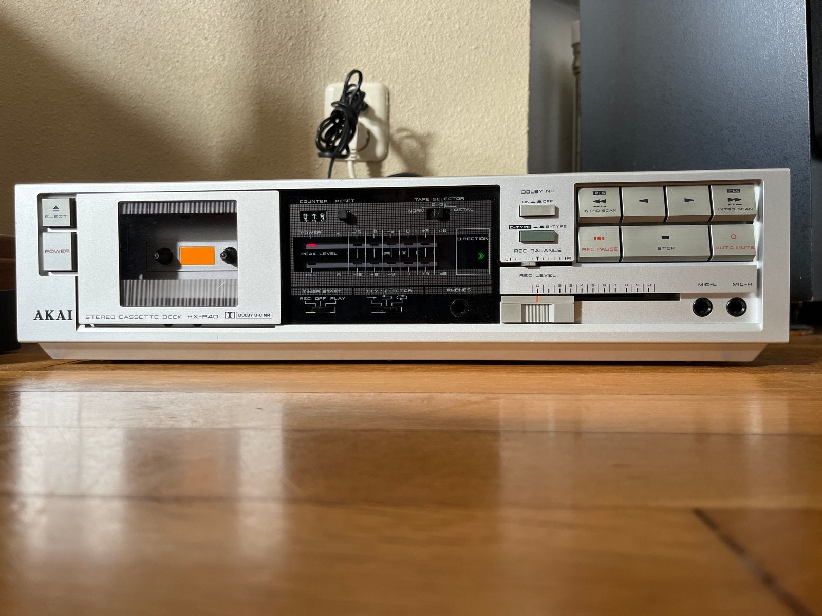 Akai HX-R40 Stereo Cassettedeck - Vintage en Functioneel, Audio, Tv en Foto, Ophalen of Verzenden, Enkel, Akai, Auto-reverse