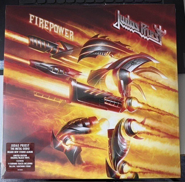 Judas Priest - Firepower 2lp orange/black vinyl, nieuw/gese, Heavy metal, Ophalen of Verzenden, Geseald, 12 inch