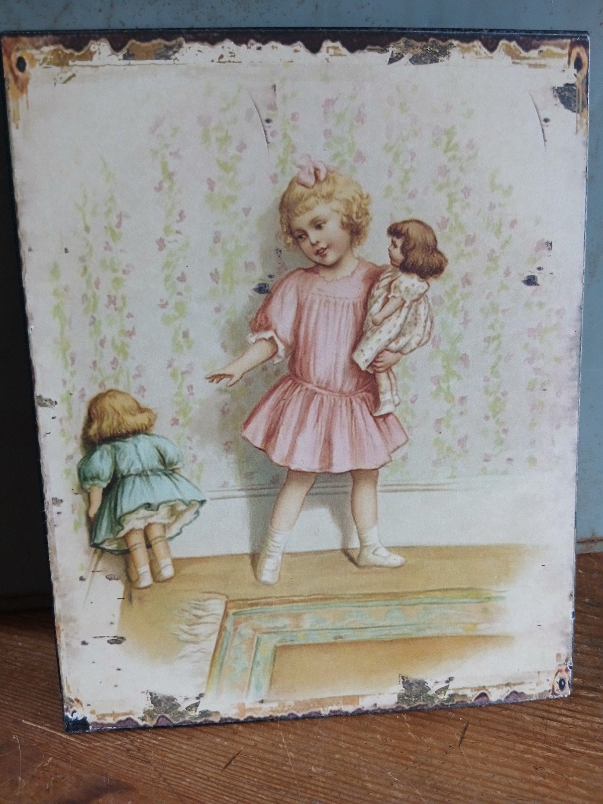nostalgische metalen wanddecoratie meisje met poppen, Ophalen of Verzenden