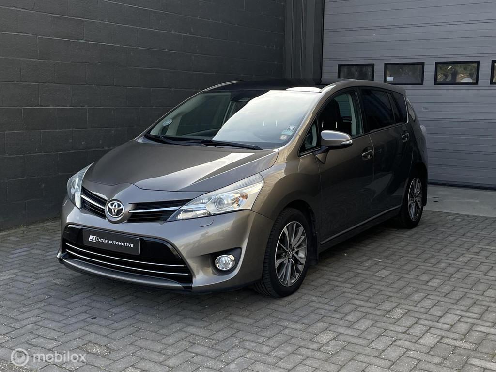 Toyota Verso 1.8 VVT-i CVT Automaat | 7-Persoons | Trekhaak, Auto's, Toyota, 15 km/l, Gebruikt, 4 cilinders, 7 stoelen