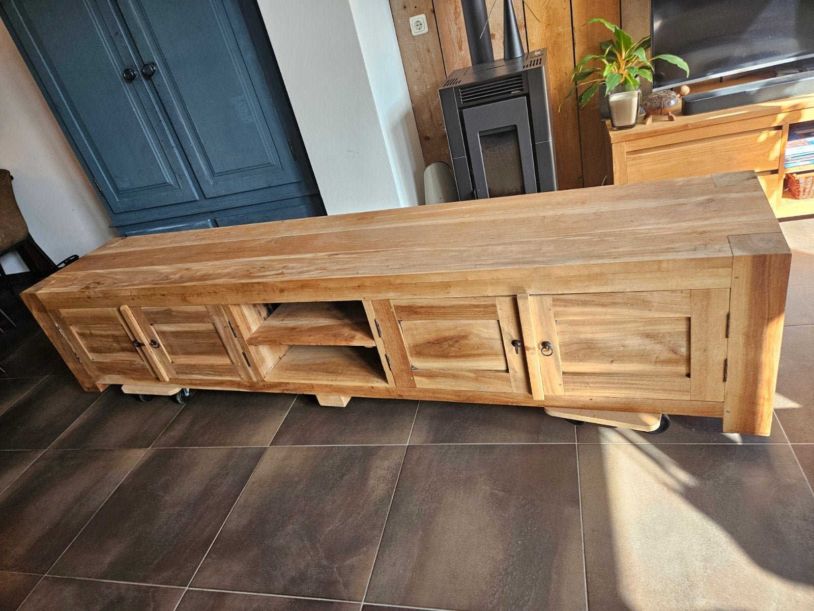 tv-meubel met opbergruimte heeft wat liefde nodig., Ophalen, Gebruikt, Rustiek, 200 cm of meer