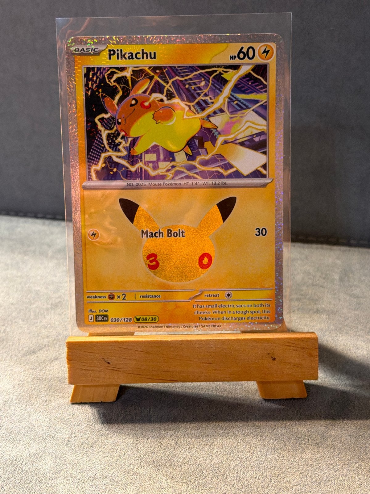 Pikachu Pokémon Kaart - Basic HP 60 - Mach Bolt 30, Ophalen of Verzenden, Zo goed als nieuw, Losse kaart, Foil
