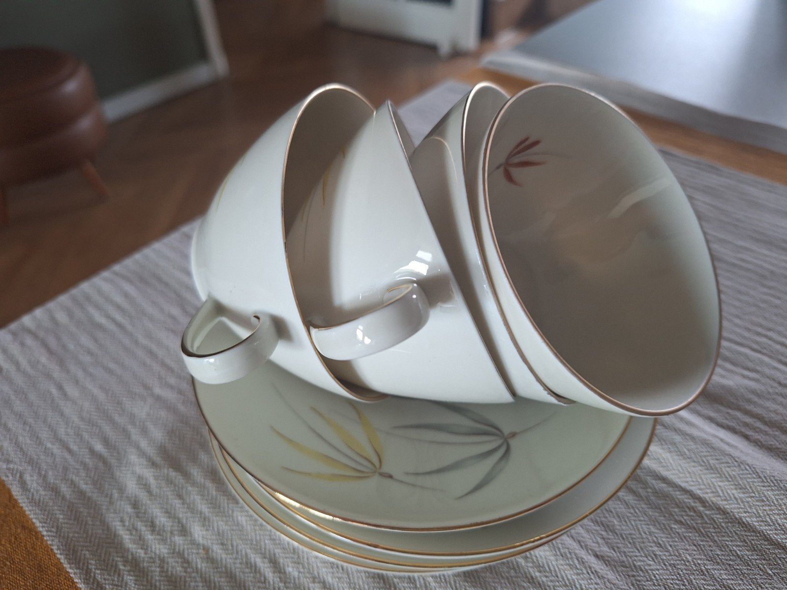 TE KOOP 4 KOFFIEKOPJES DUITS PORSELEIN, Ophalen