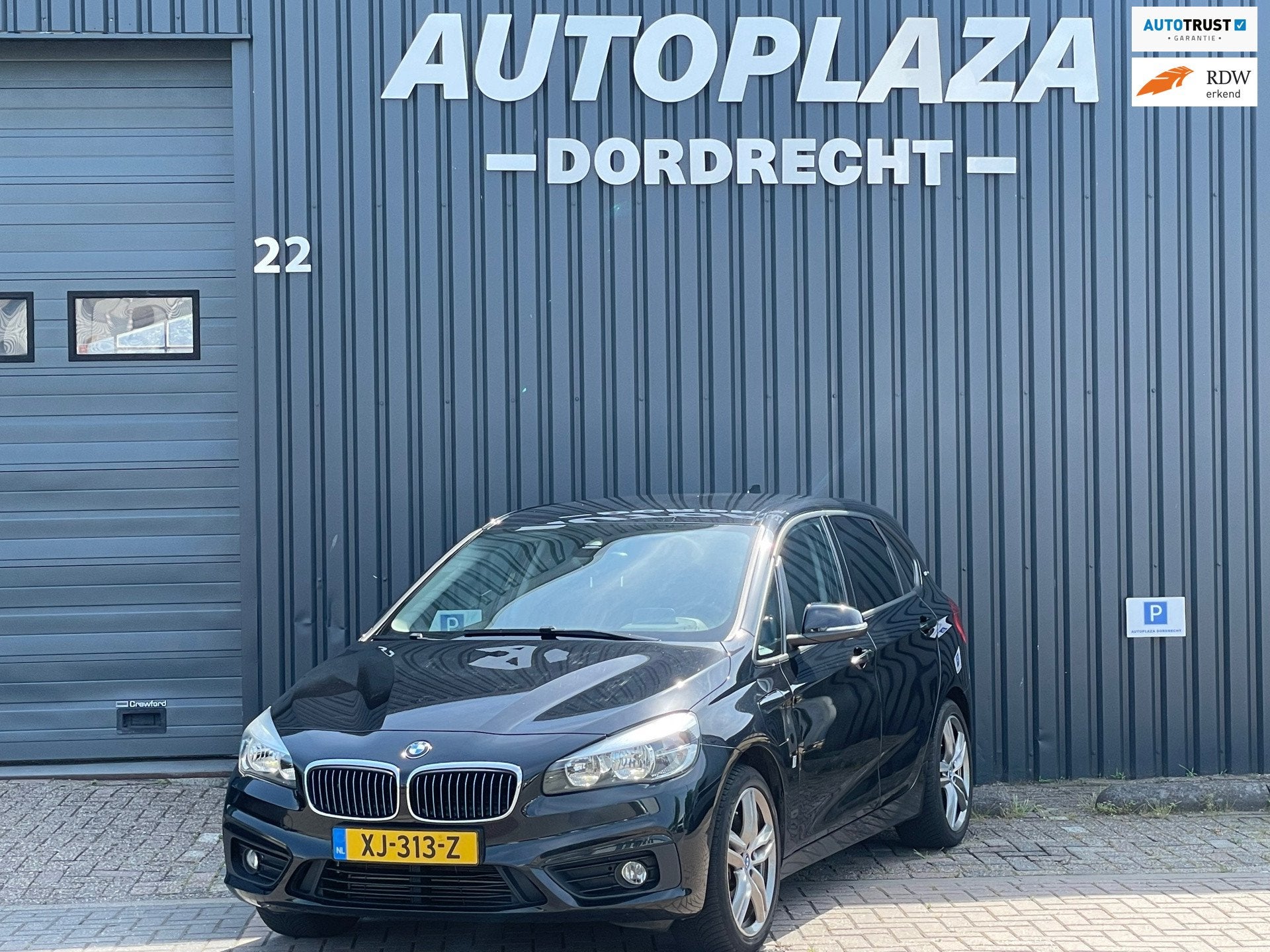 BMW 2-serie Active Tourer 225xe iPerformance Executive|HEAD-, Automaat, Gebruikt, Euro 6, Zwart