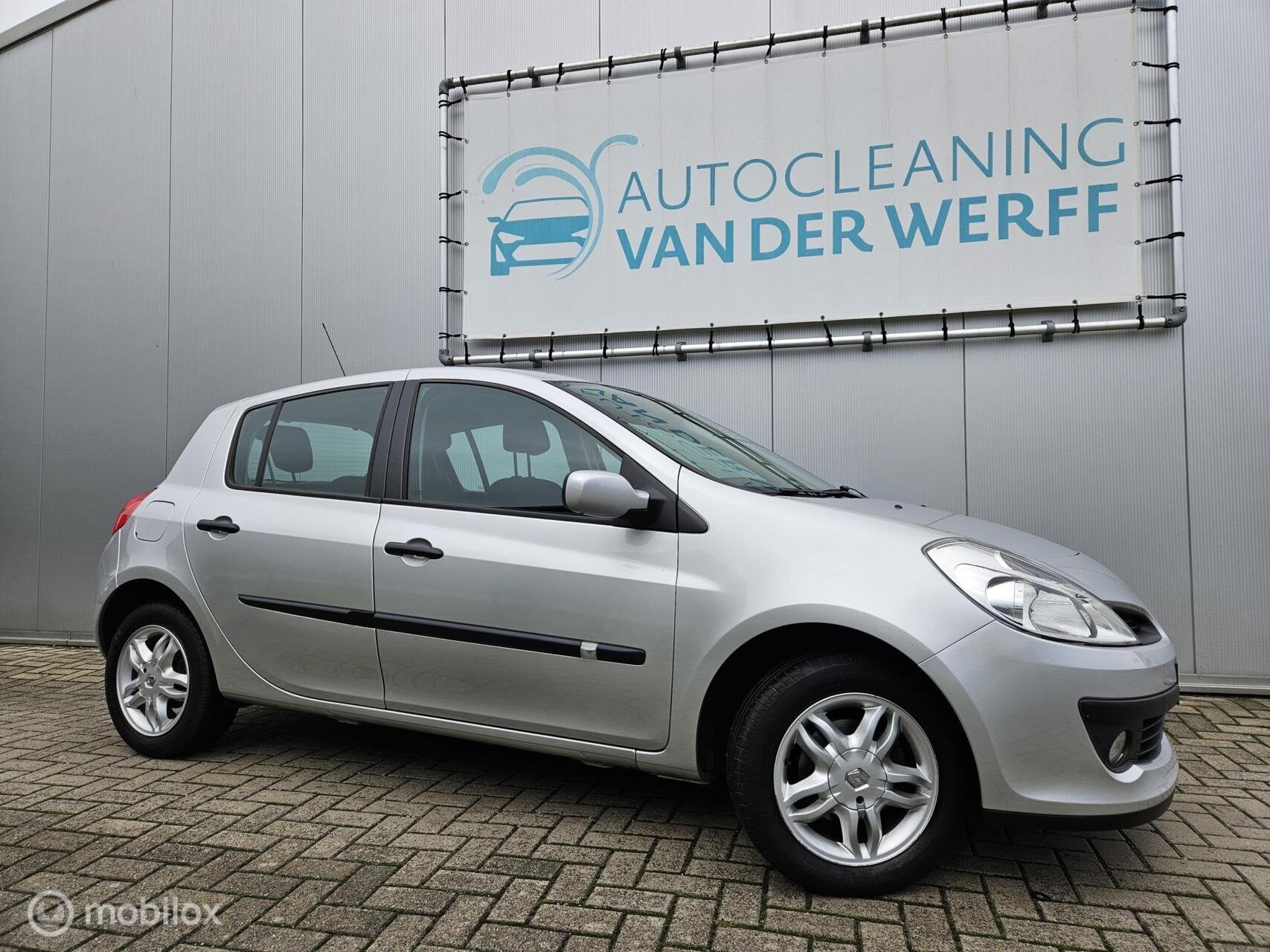 Renault Clio 1.4-16V Dynamique nette auto!, Voorwielaandrijving, Gebruikt, 4 cilinders, Handgeschakeld