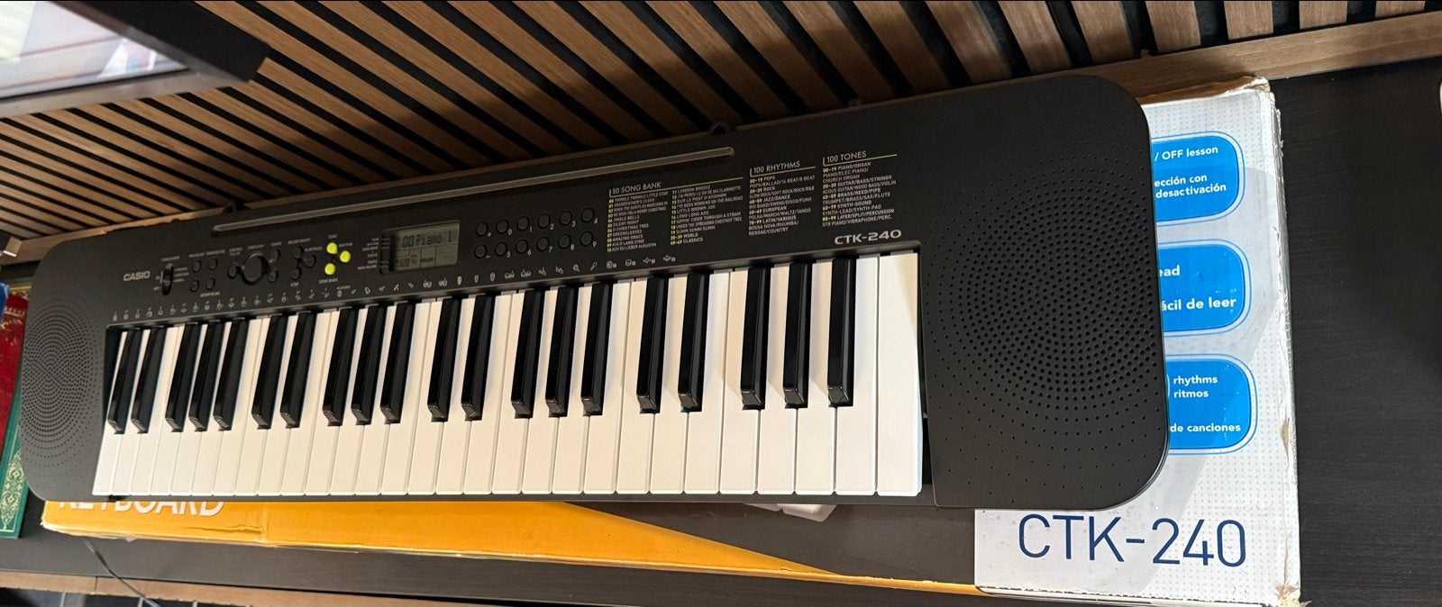 Casio CTK-240 Elektronisch Keyboard - Perfect voor beginners, Ophalen, Zo goed als nieuw, 49 toetsen, Casio