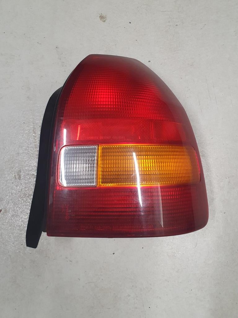 Honda Civic Ek / Ej9 rechter achterlicht, Auto-onderdelen, Ophalen of Verzenden, Gebruikt, Honda