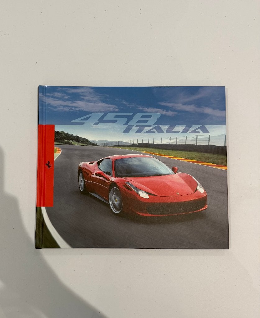 Ferrari 458 Italia Hardcover Brochure / Officieel Dealerboek, Ophalen of Verzenden, Ferrari