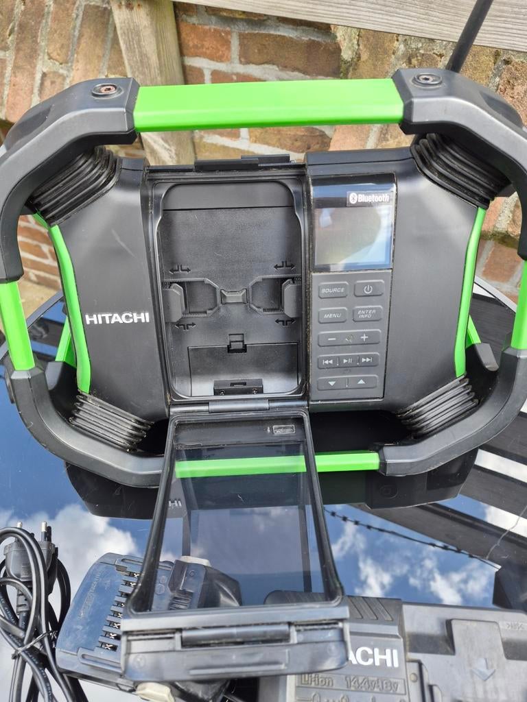 Hitachi bouwradio, Doe-het-zelf en Verbouw, Ophalen of Verzenden, Minder dan 600 watt