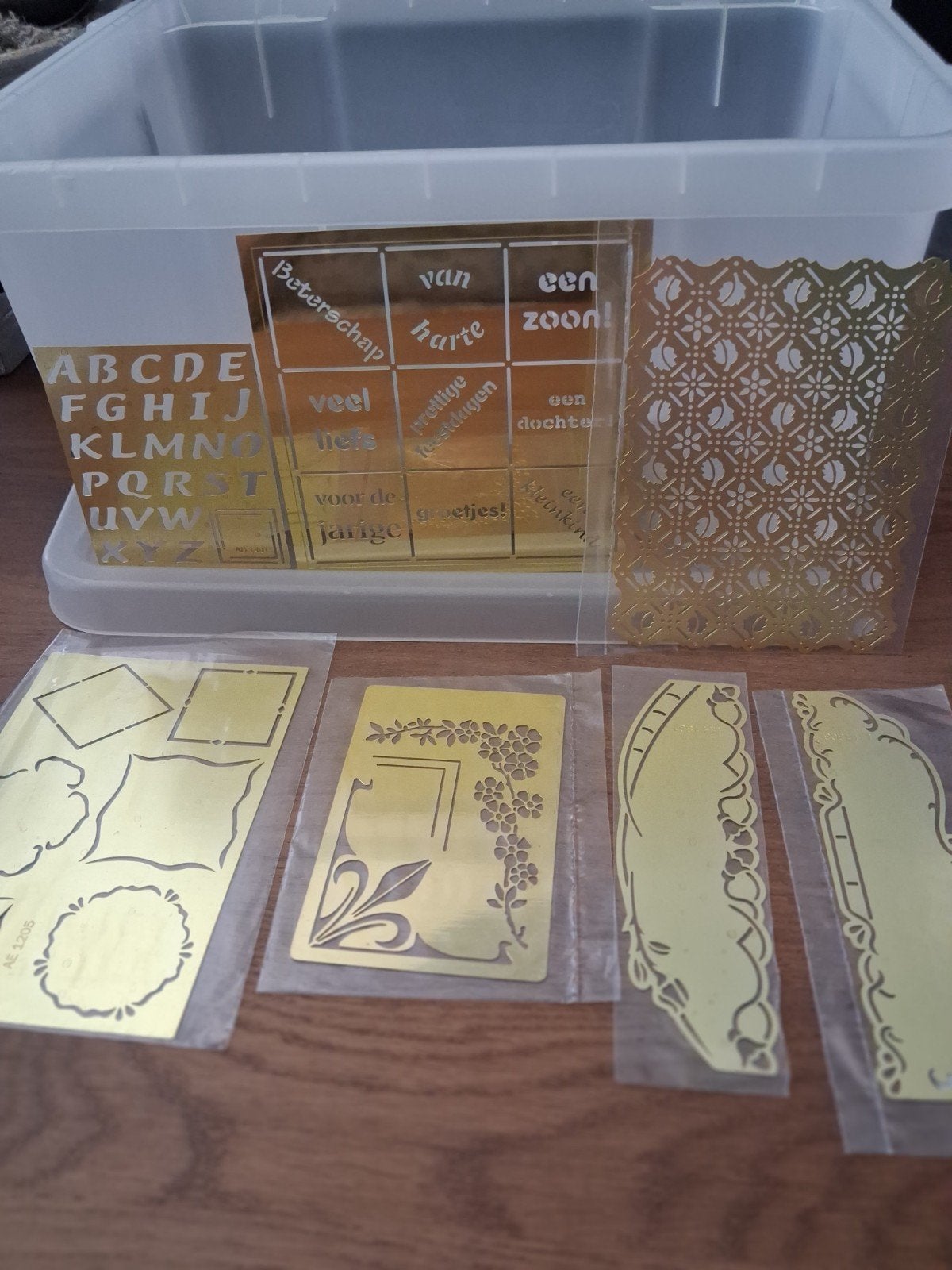 34 Metalen embossing mallen., Hobby en Vrije tijd, Kaarten | Zelf maken, Ophalen of Verzenden, Zo goed als nieuw, Overige thema's