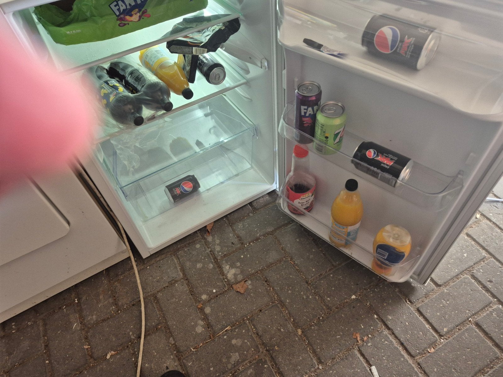 Leuke zanussi tafelmodel koelkast A + 85x55x60, Ophalen