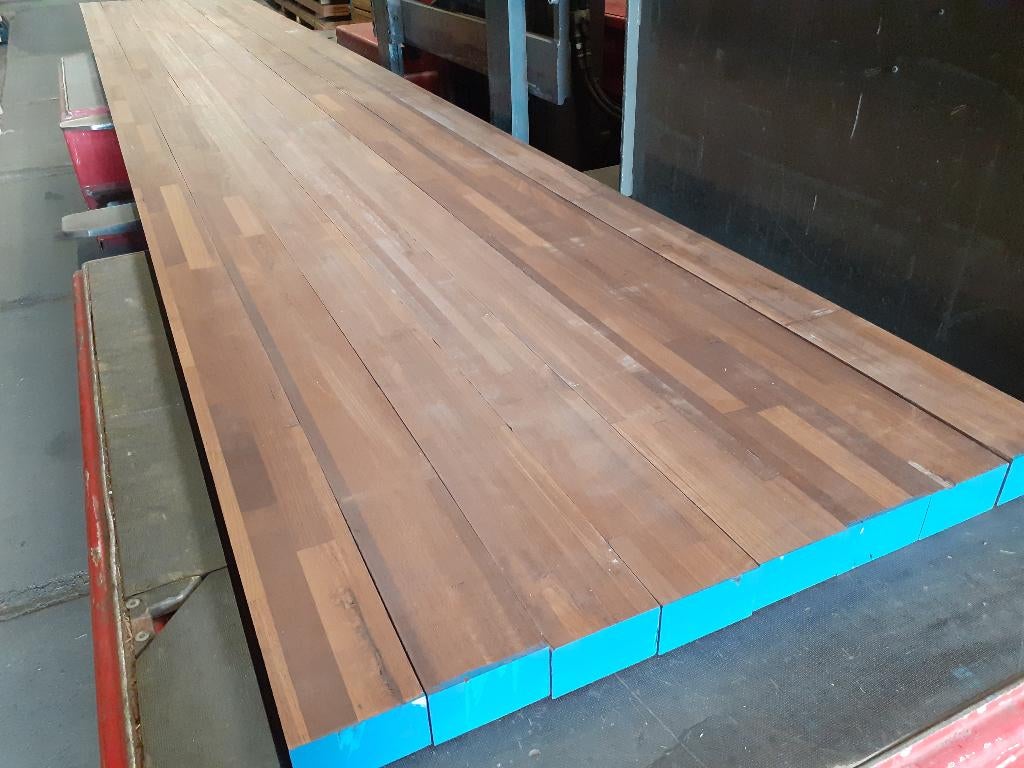Thermowood kozijnhout 70x120x5900mm - 90 euro per stuk Op=Op, Nieuw, Ophalen of Verzenden, Hardhout, 250 cm of meer