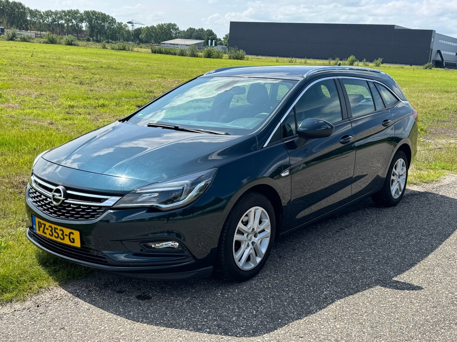 Opel Astra 1.6 Cdti 81KW Sports Tourer 2017 Groen, Voorwielaandrijving, 4 cilinders, Origineel Nederlands, 140 €/maand