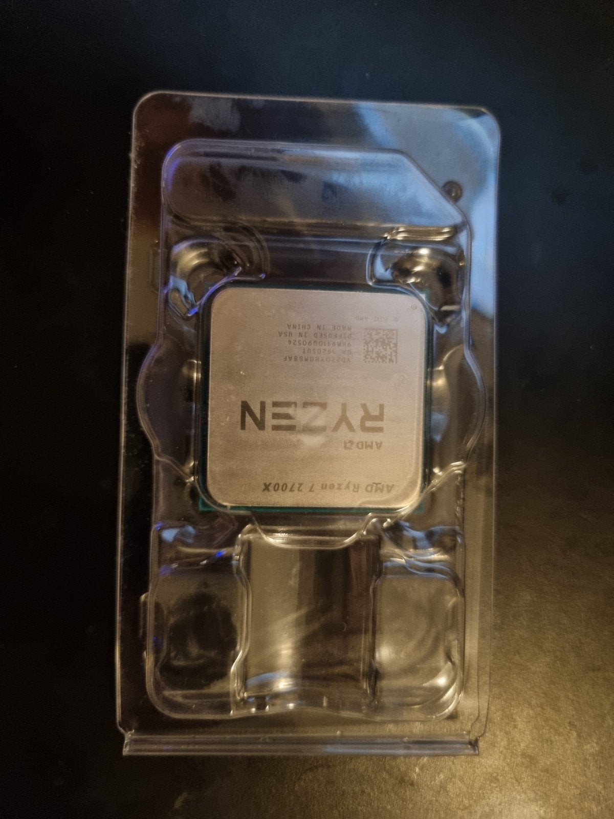 Ryzen 7 2700x and AMD CPU cooler, Computers en Software, Processors, Zo goed als nieuw, Ryzen 7 2700x, Socket AM4, 3 tot 4 Ghz