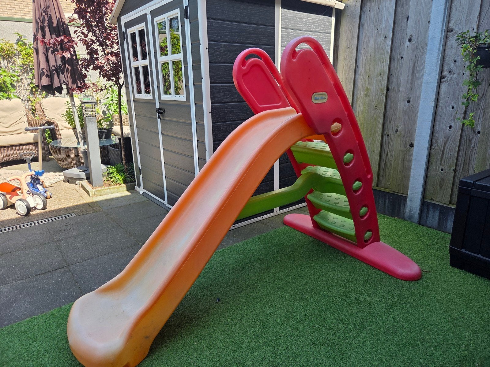 grote Little Tikes glijbaan in Rainbow, Ophalen, Glijbaan