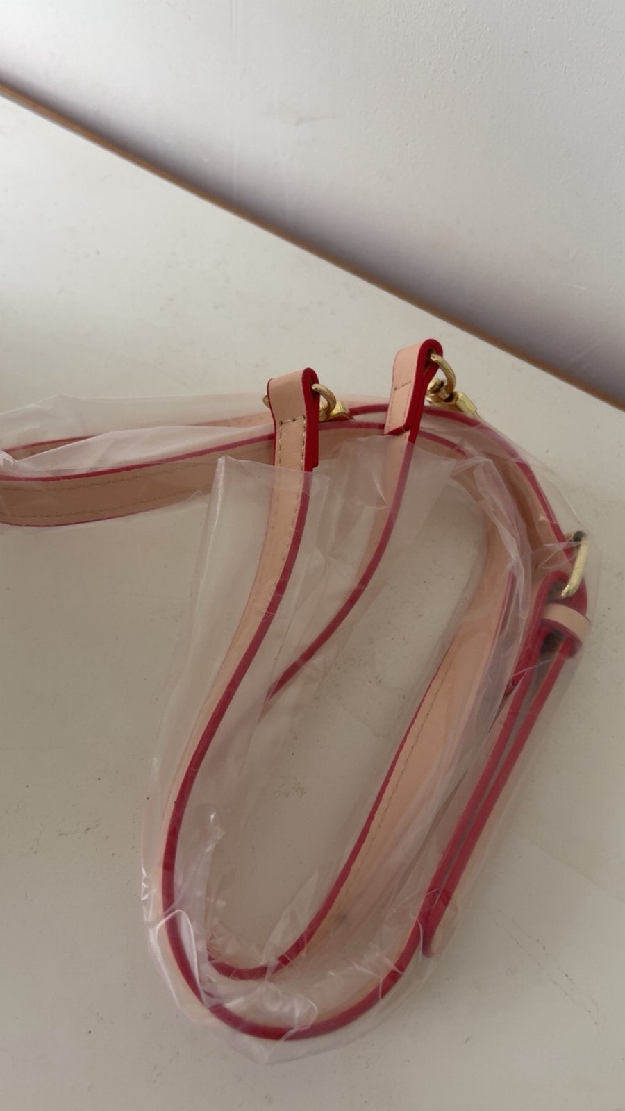 Foto 7 van Gloednieuwe Leren Dames Handtas