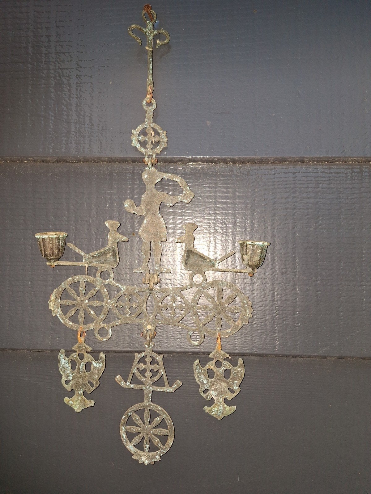 Antieke koperen kandelaar met figuur en dieren, Ophalen of Verzenden, Koper of Brons