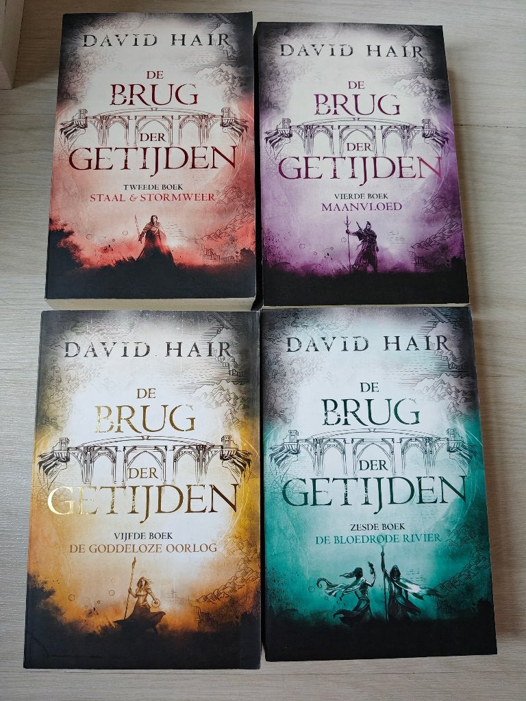 4 x David Hair De brug der getijden fantasy boeken, Ophalen of Verzenden, Zo goed als nieuw, David Hair