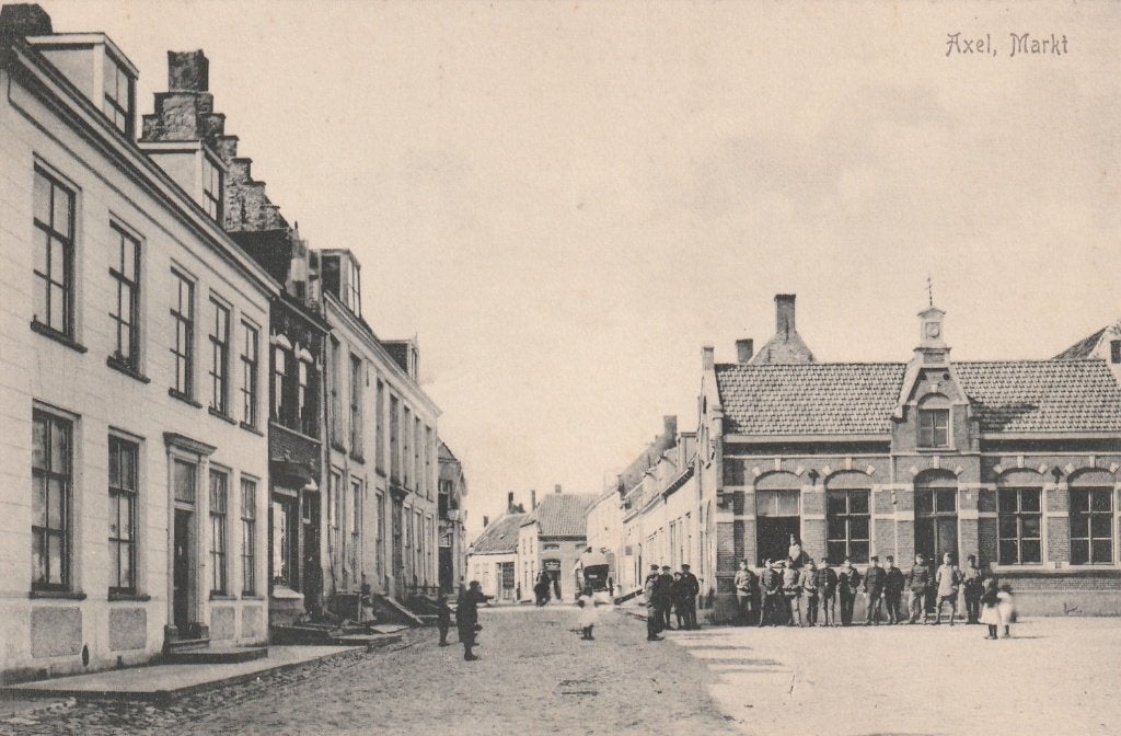 AXEL Markt met Brandweerkazerne, Verzamelen, Ansichtkaarten | Nederland, Verzenden, Voor 1920, Ongelopen, Zeeland