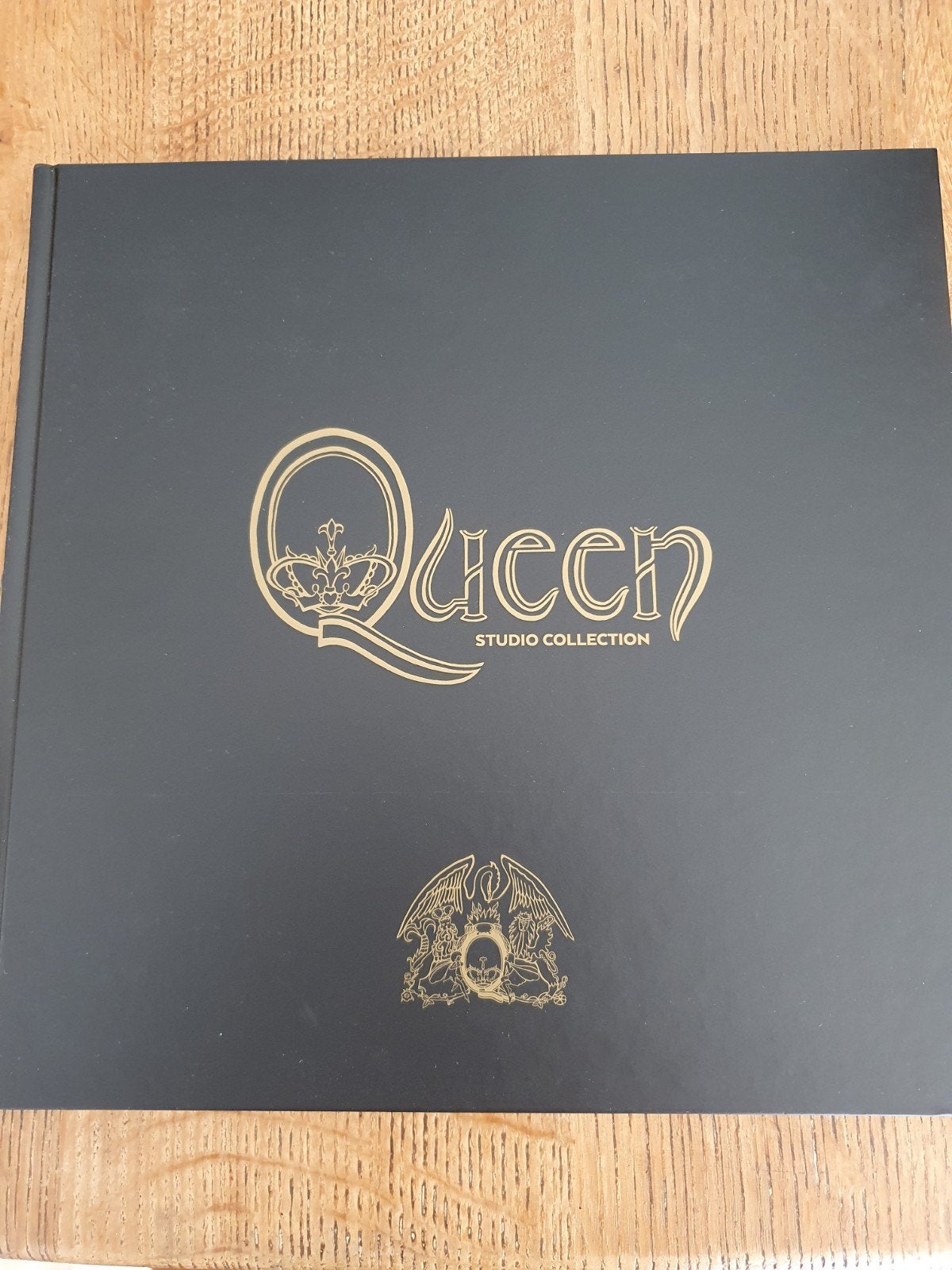 Queen Boek Studio Collection, Ophalen of Verzenden, Zo goed als nieuw, Artiest