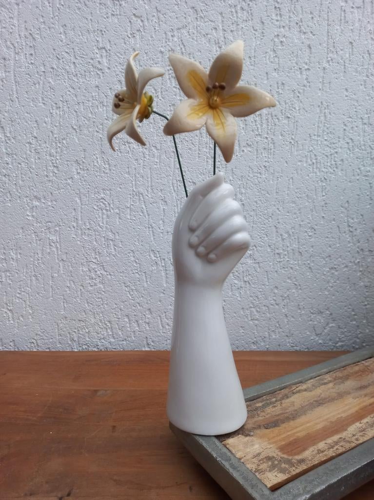 Bijzondere vaas. Hand. Keramiek. Bloemen, Huis en Inrichting, Woonaccessoires | Vazen, Ophalen of Verzenden, Zo goed als nieuw