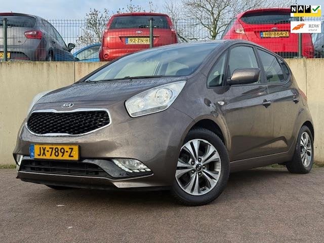 Kia Venga 1.4 CVVT DynamicPLusLine/NAVI/CAMERA/PDC/LEDER/CRU, Auto's, Voorwielaandrijving, Dealer onderhouden, Gebruikt, 4 cilinders