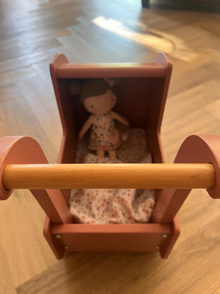 Little Dutch poppenwagen Soft Flowers met pop Rosa, Kinderen en Baby's, Speelgoed | Poppen, Ophalen, Zo goed als nieuw, Babypop